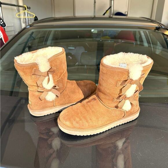 Koolaburra by UGG Women's Victoria Short Winter Boots Size 10 Chestnut Brown - Picture 11 of 15